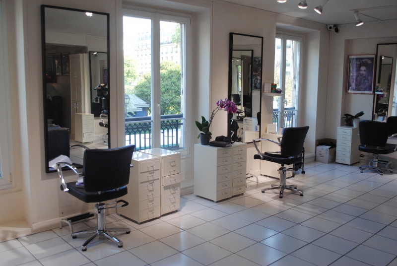 salon-coiffure-MOULINET-min_floor-home-office-property-living-room-room-781228-pxhere.com